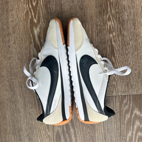 Nike Pacific - Size 7.5 Women's - Worn Once - Picture 5 of 9